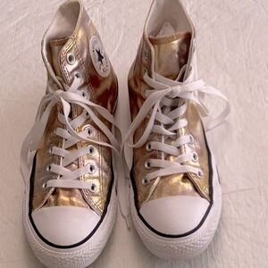 CONVERSE Chuck Taylor Hi Top Gold Metallic Canvas Sneakers.  Size 9. New